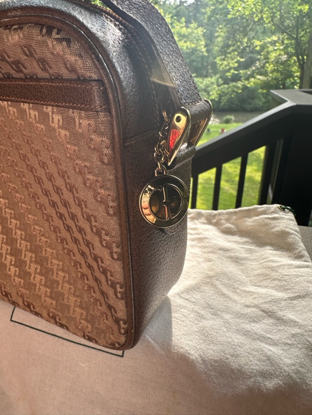 Vintage Gucci Shoulder/Crossbody Bag - Picture 5 of 10